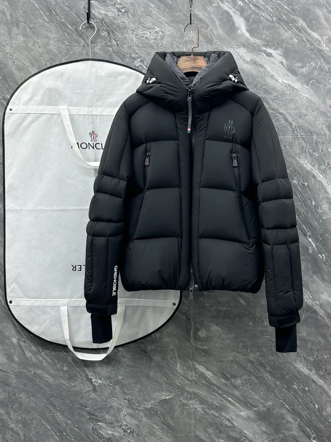 Куртки И Пуховики Мужские Moncler 492975