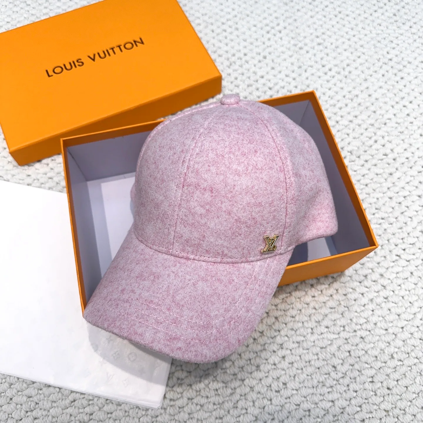 Головные Уборы Louis Vuitton 980977