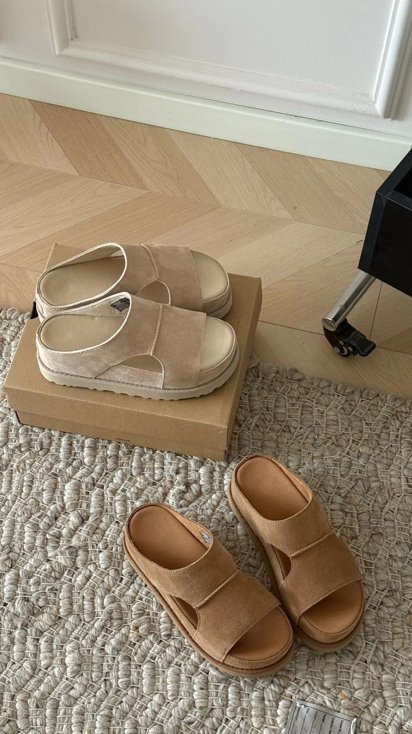 Шлепанцы Женские Ugg 17066840