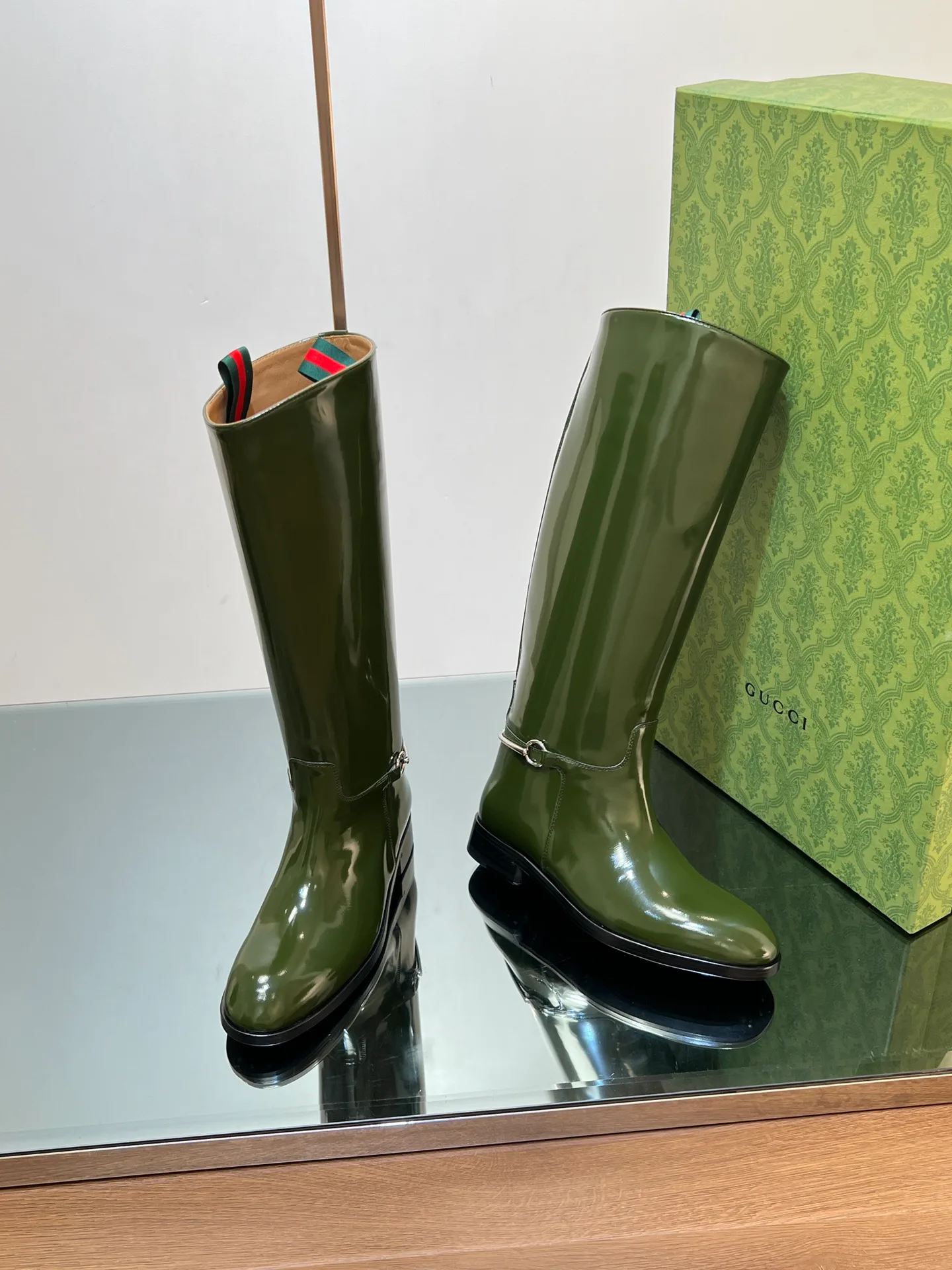 Сапоги Женские Gucci 18083327