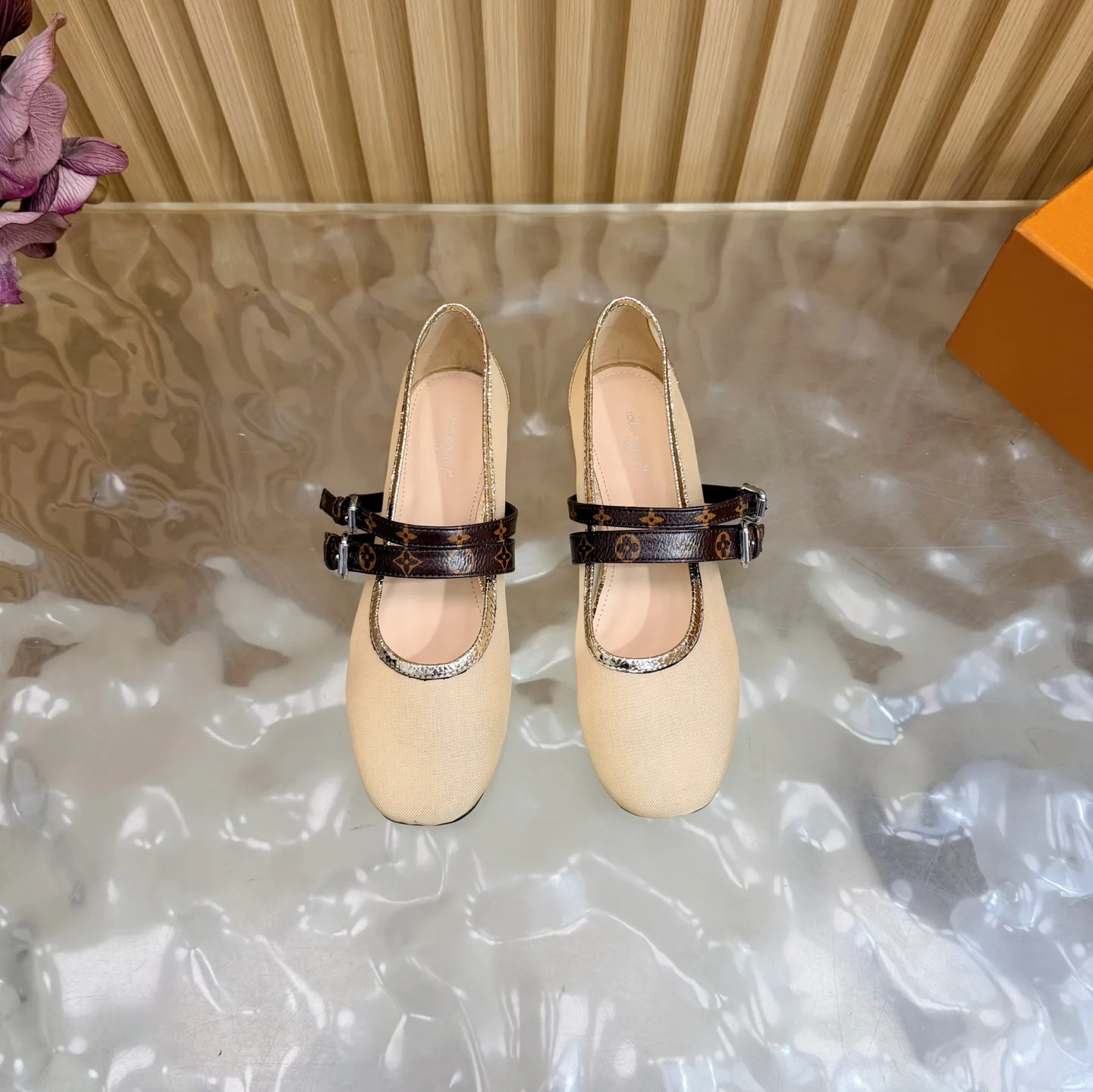 Туфли Женские Louis Vuitton 13542407