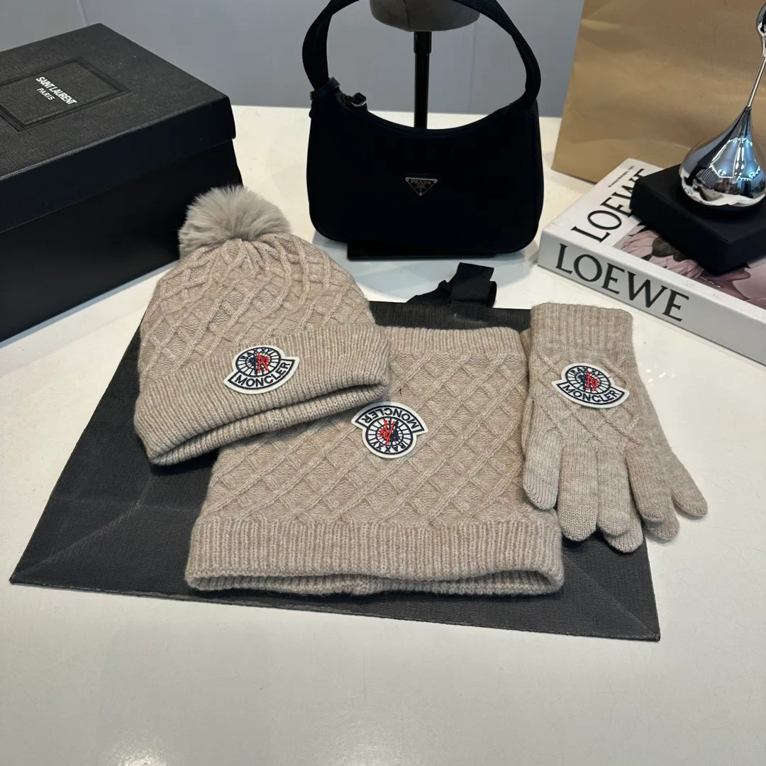 Головные Уборы Moncler 420577