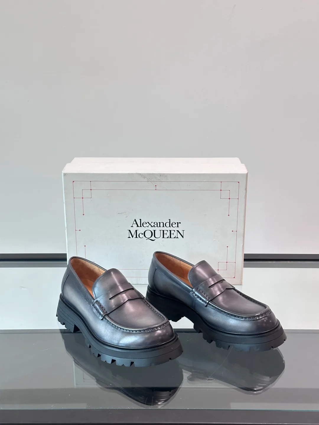 Лоферы И Туфли Мужские Alexander Mcqueen 26176