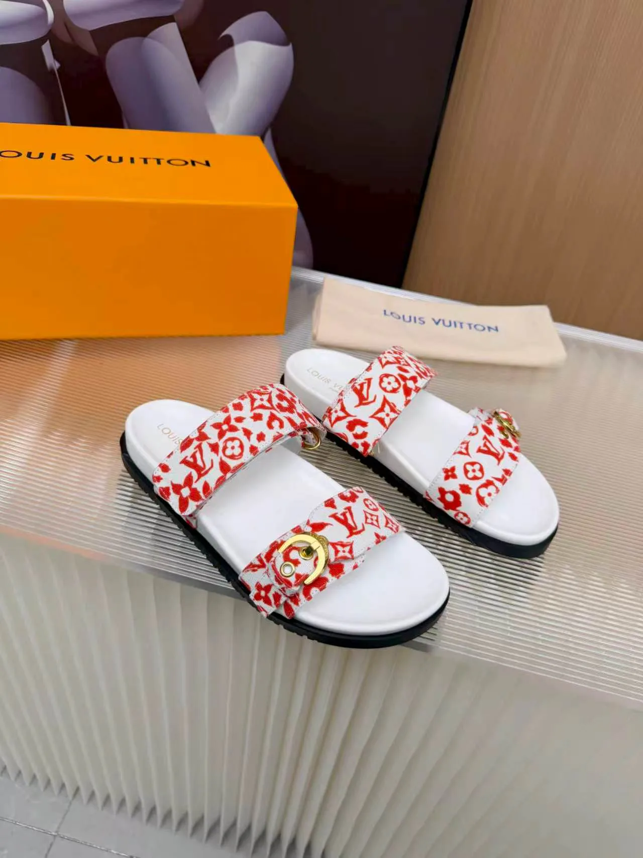 Шлепанцы Женские Louis Vuitton 11633023