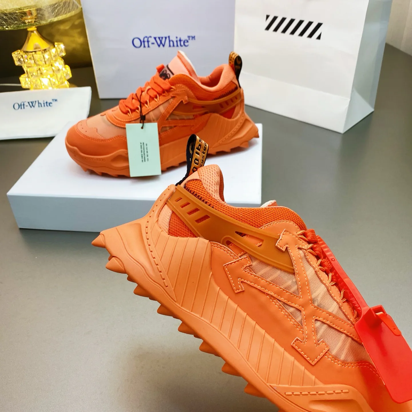 Кроссовки Женские Off-White 17530528