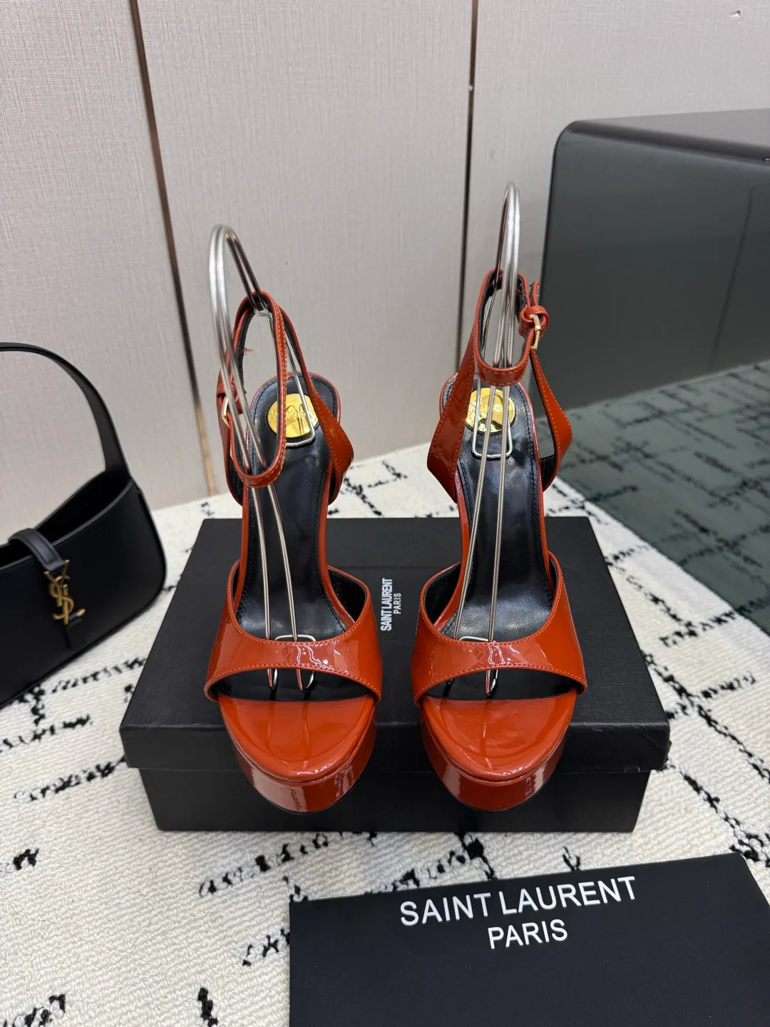 Босоножки Женские Saint Laurent 18049018
