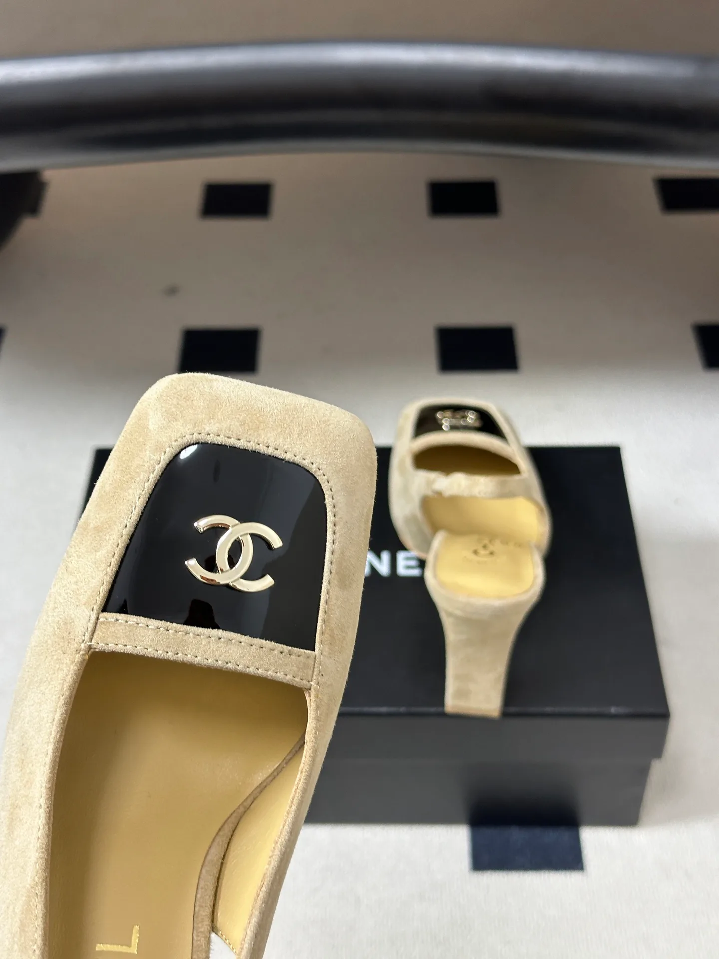 Туфли Женские Chanel 19692421