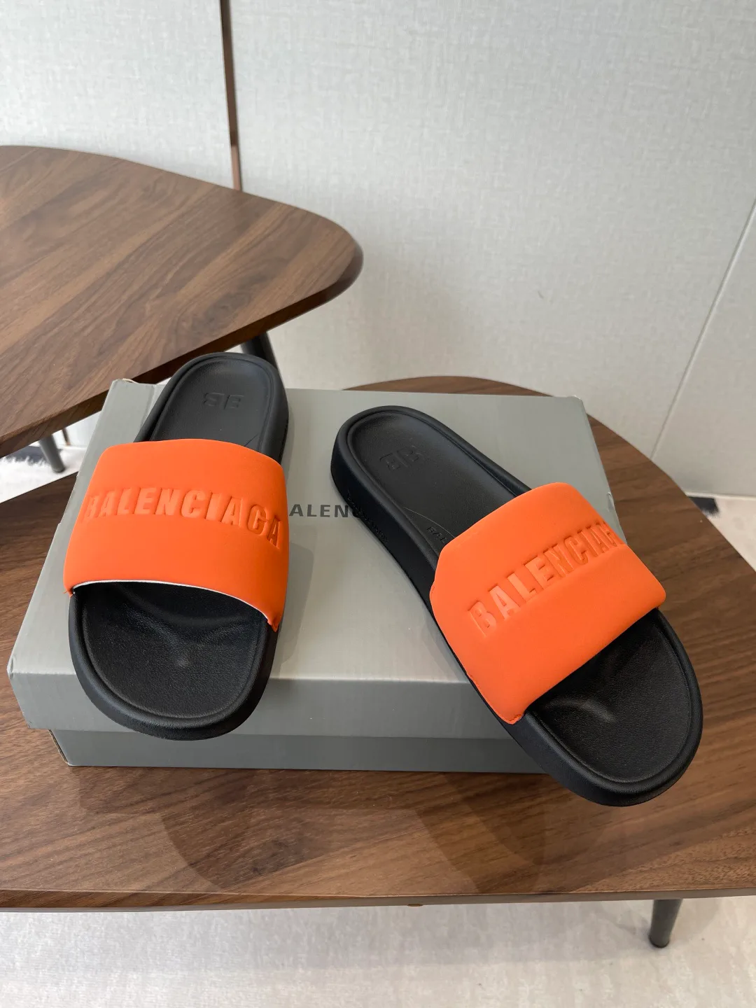 Шлепанцы Женские Balenciaga 11428071