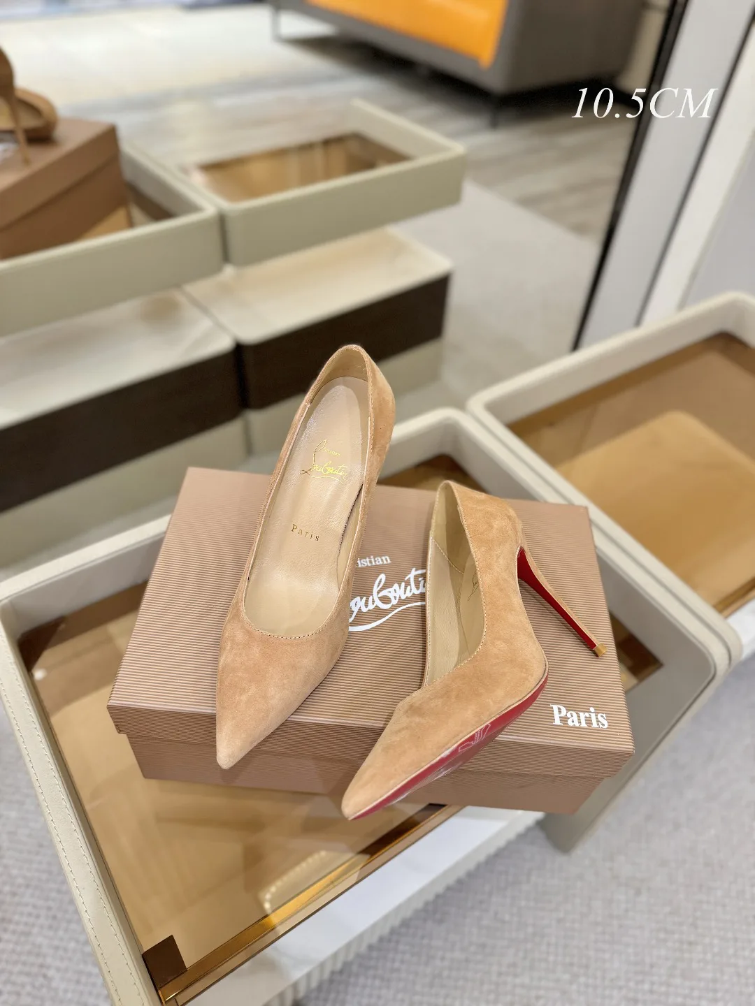 Туфли Женские Christian Louboutin 11079884