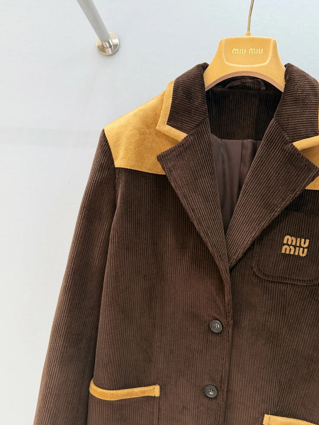 Куртки И Пуховики Женские Miu Miu 672111