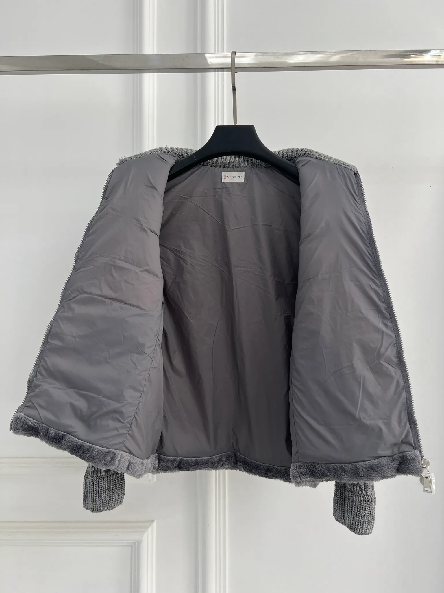 Куртки И Пуховики Женские Moncler 18416241