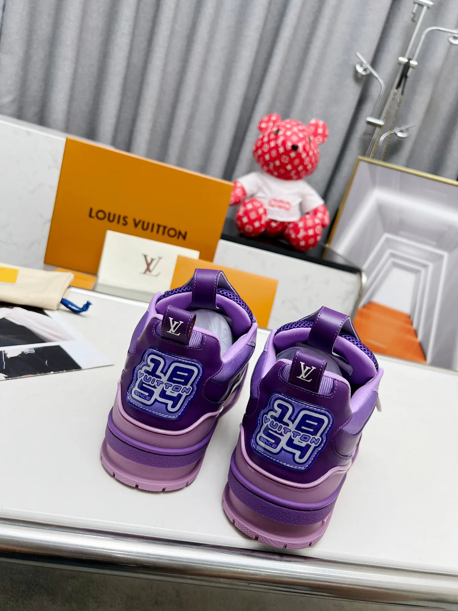Кроссовки Женские Louis Vuitton 11250509