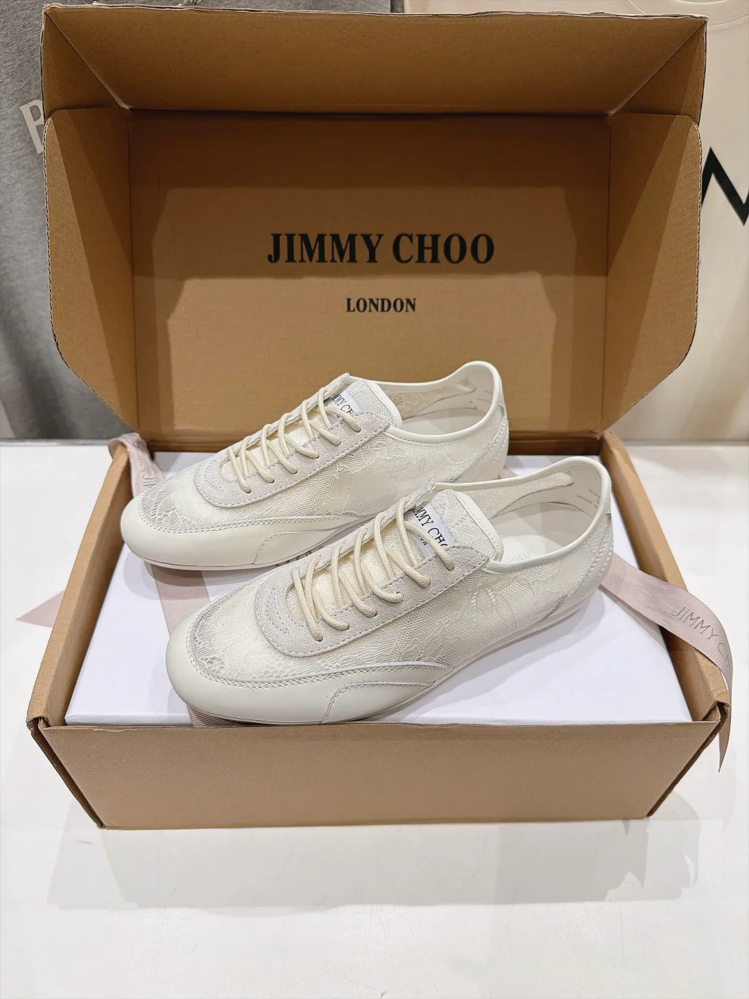 Кроссовки Женские Jimmy Choo 18436546