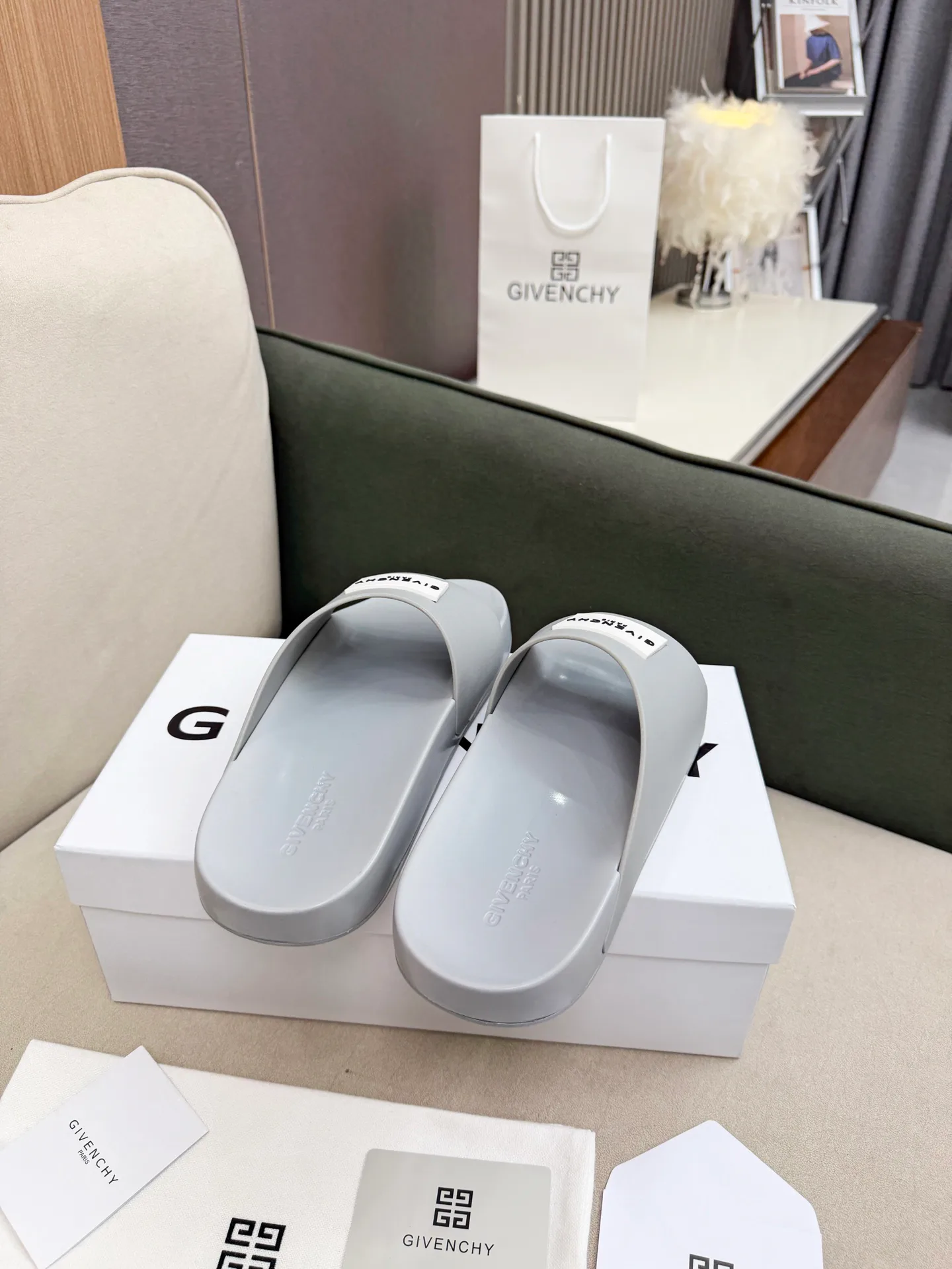 Шлепанцы Мужские Givenchy 2627985