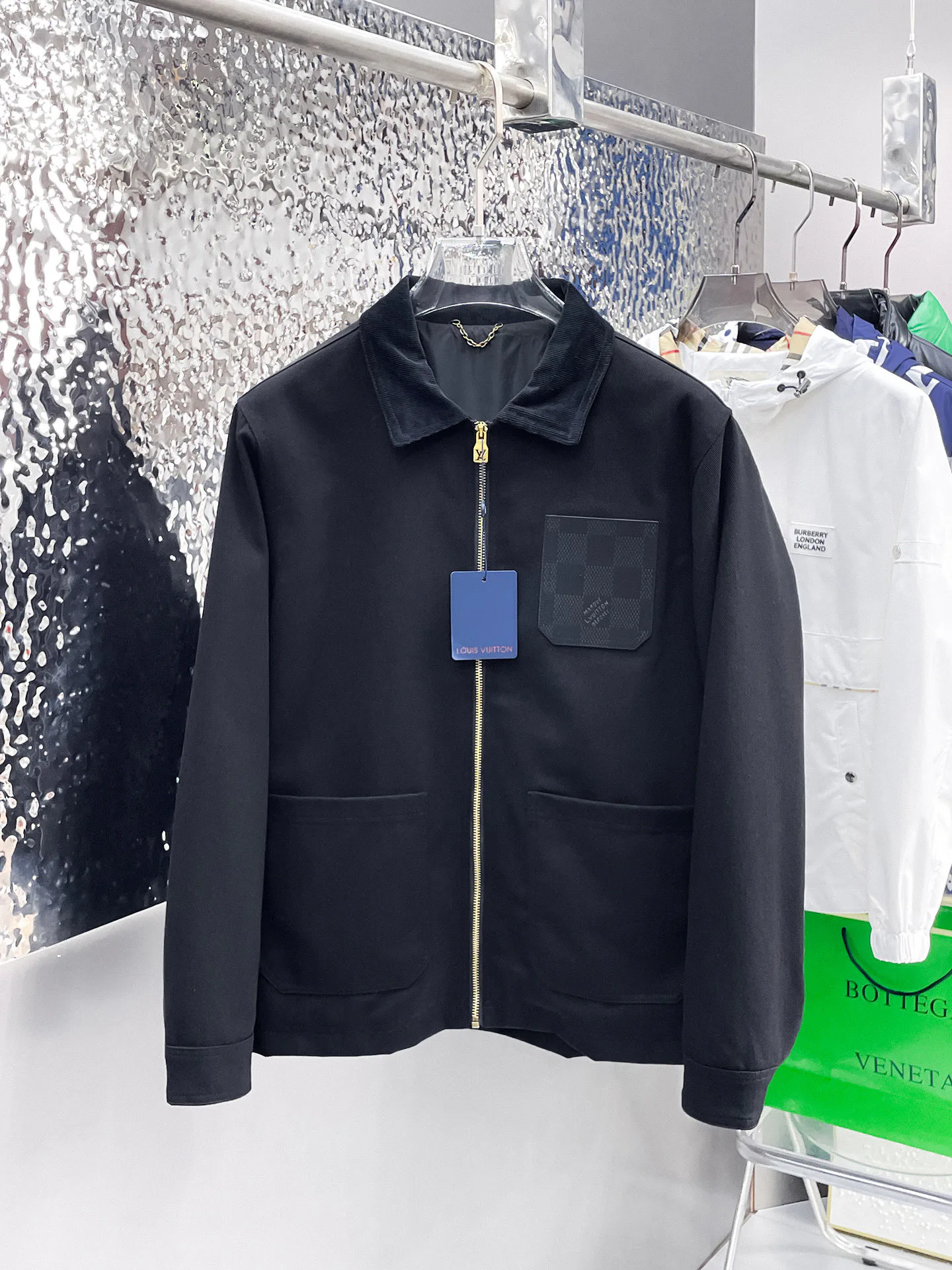 Куртки И Пуховики Мужские Louis Vuitton 9352296