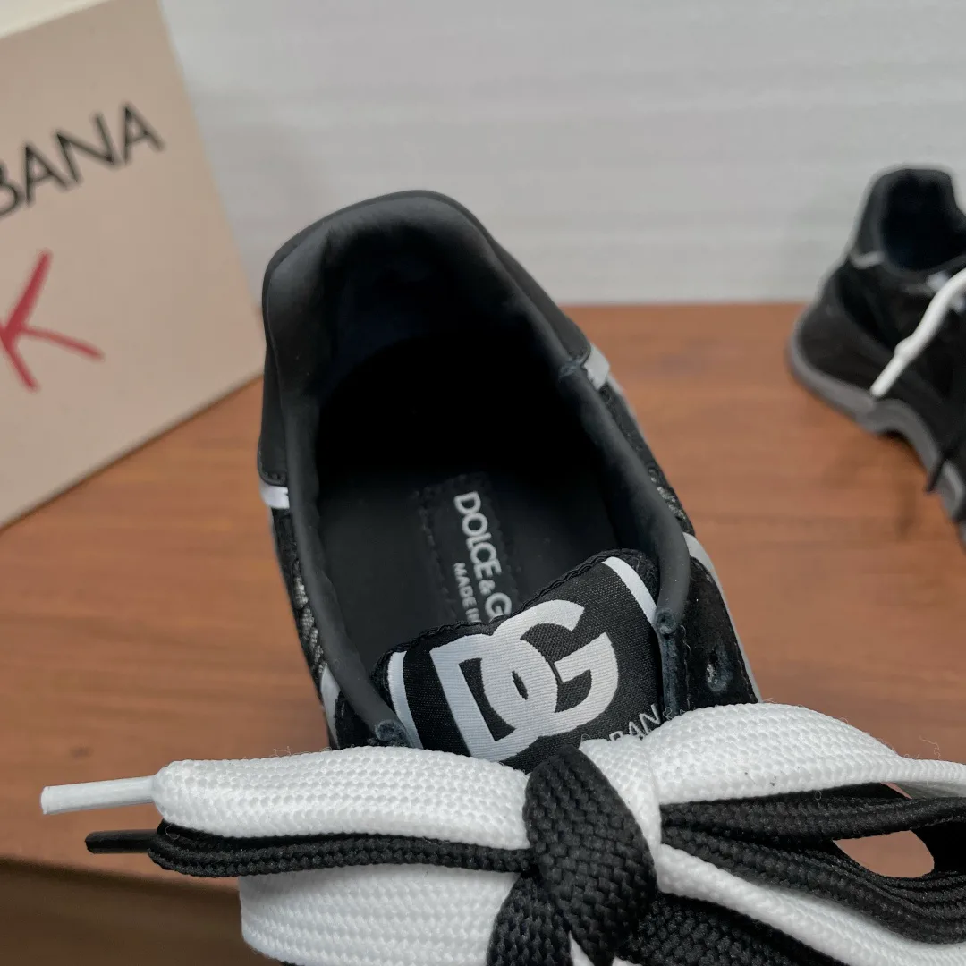 Кроссовки Женские Dolce & Gabbana 17542573