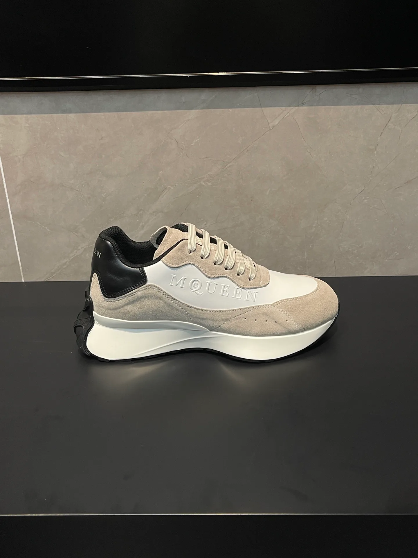 Кроссовки Женские Alexander Mcqueen 18363864