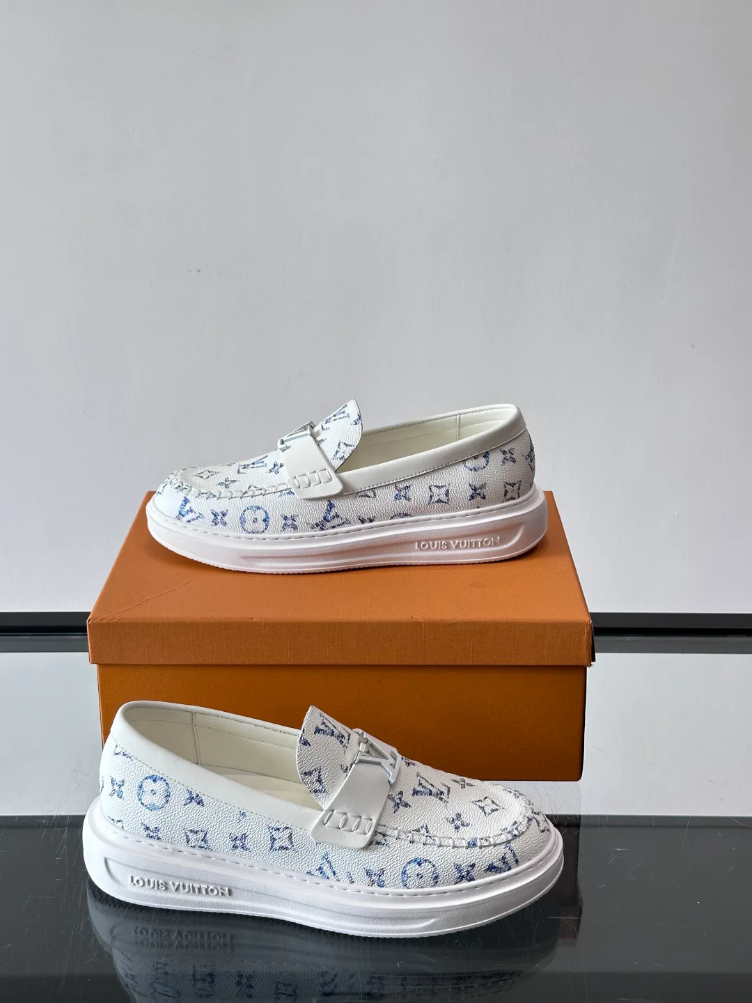 Слипоны Мужские Louis Vuitton 13562632