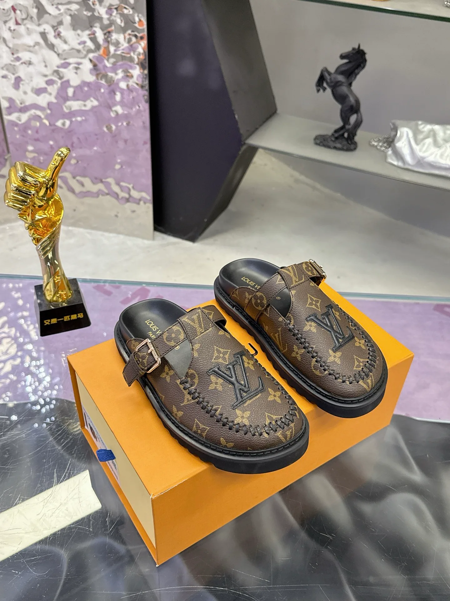 Мюли И Сабо Женские Louis Vuitton 17530471