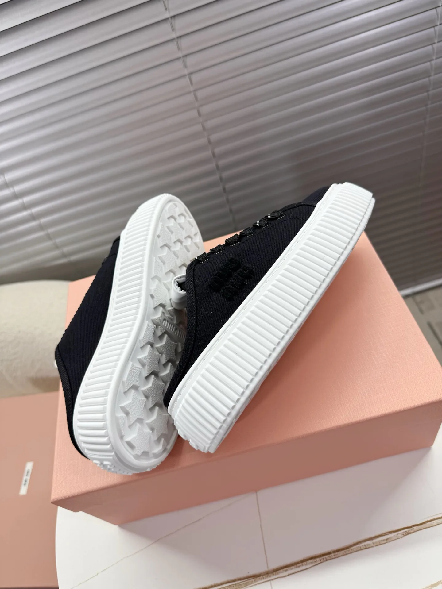 Кеды Женские Miu Miu 4086897