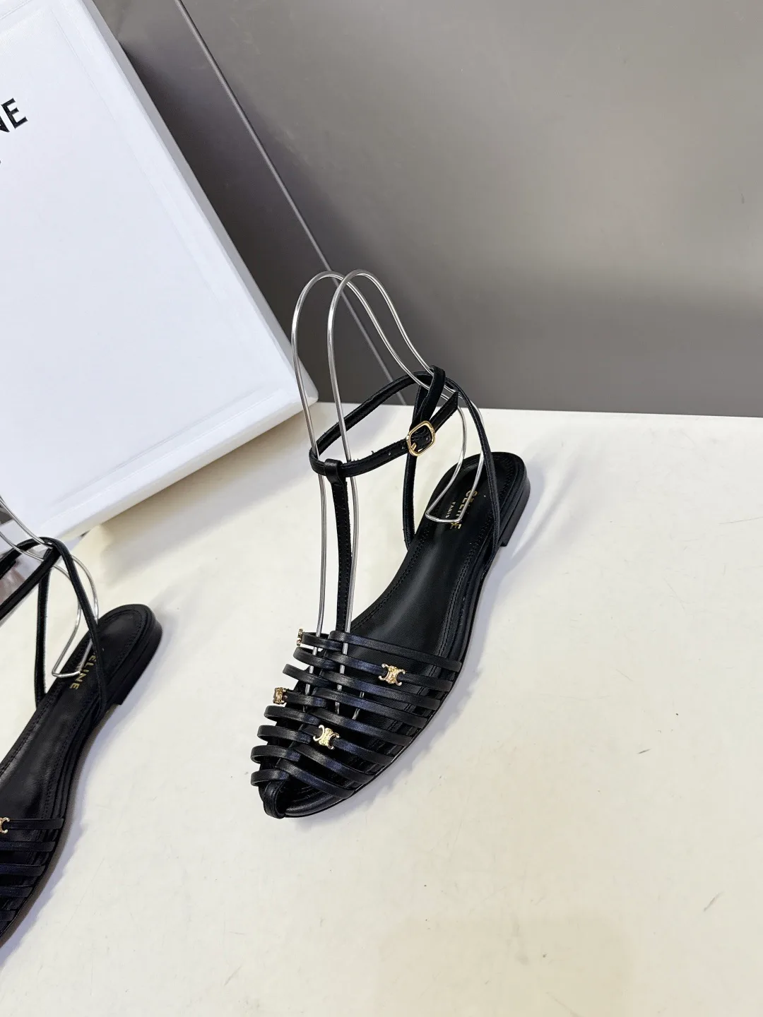 Босоножки Женские Celine 13581707