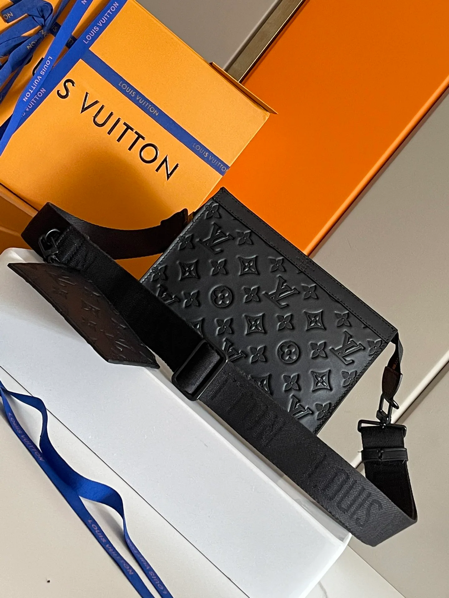 Поясные Сумки Мужские Louis Vuitton 599626