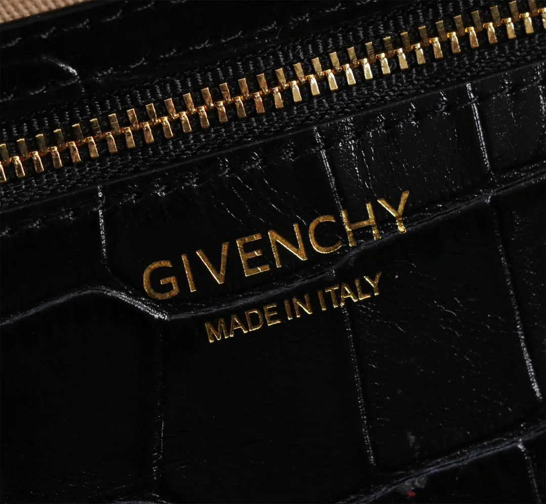 Сумки На Ремне Женские Givenchy 17430