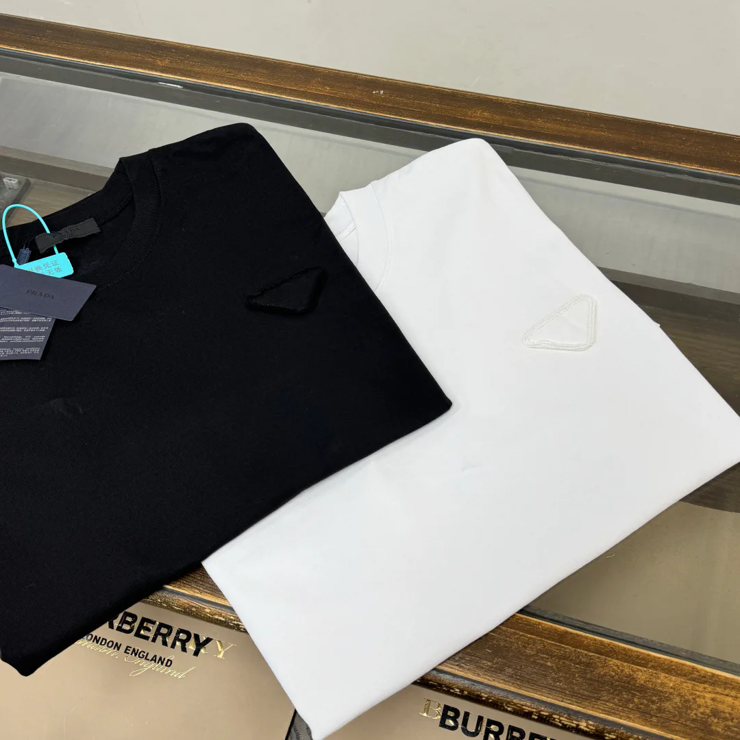 Футболки Женские Prada 10378652