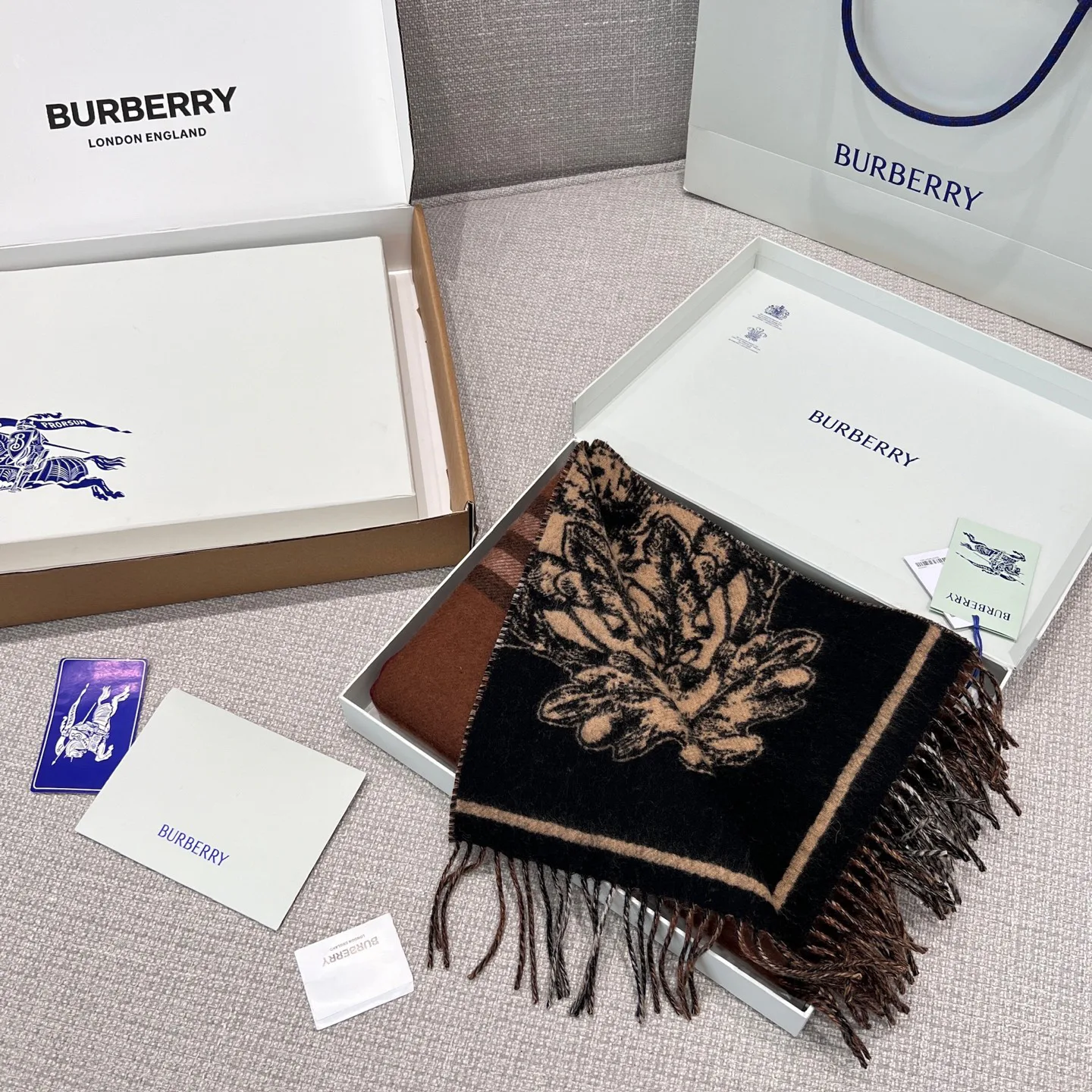 Шарфы Burberry 351347