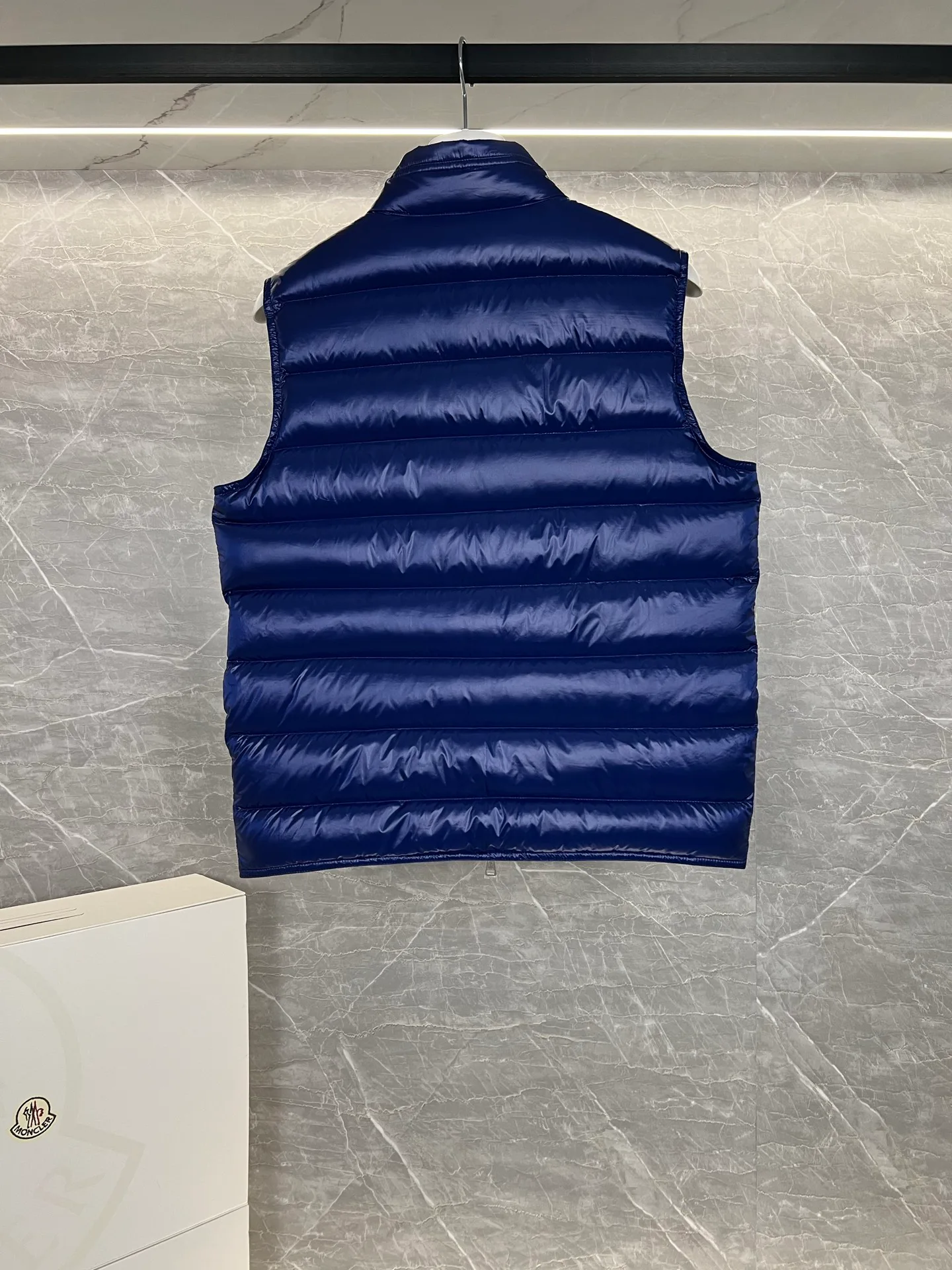 Жилеты Женские Moncler 18111333