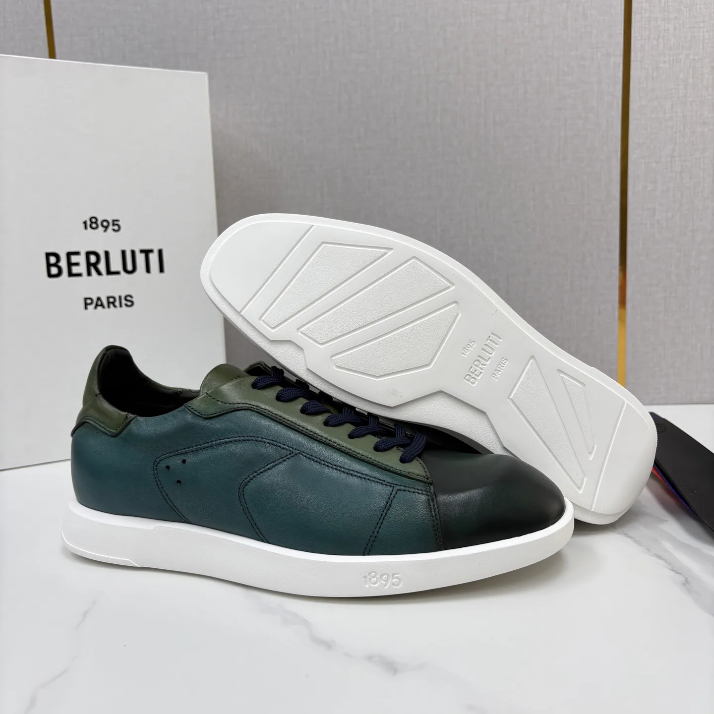 Кроссовки Мужские Berluti 17579107