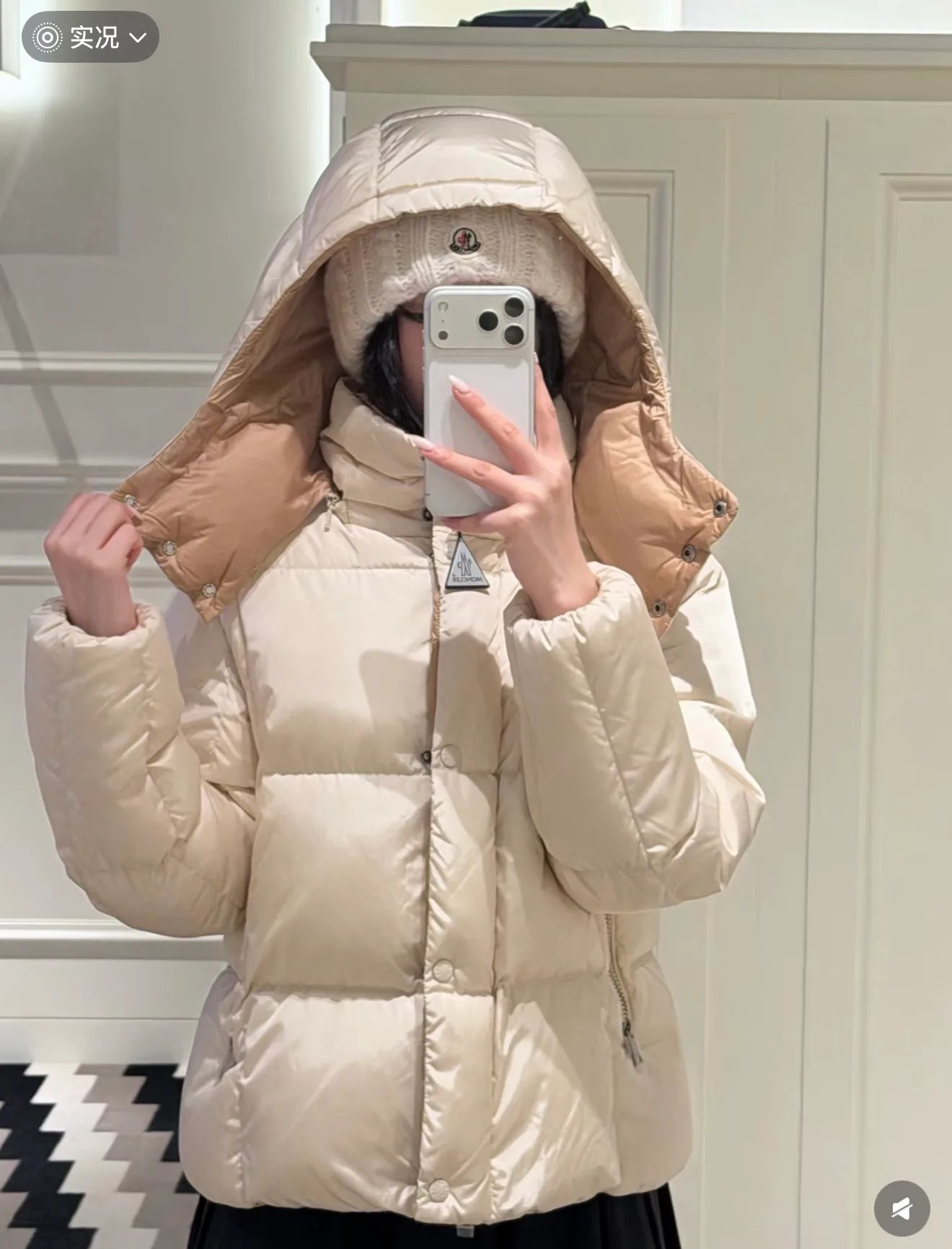 Куртки И Пуховики Женские Moncler 19001661
