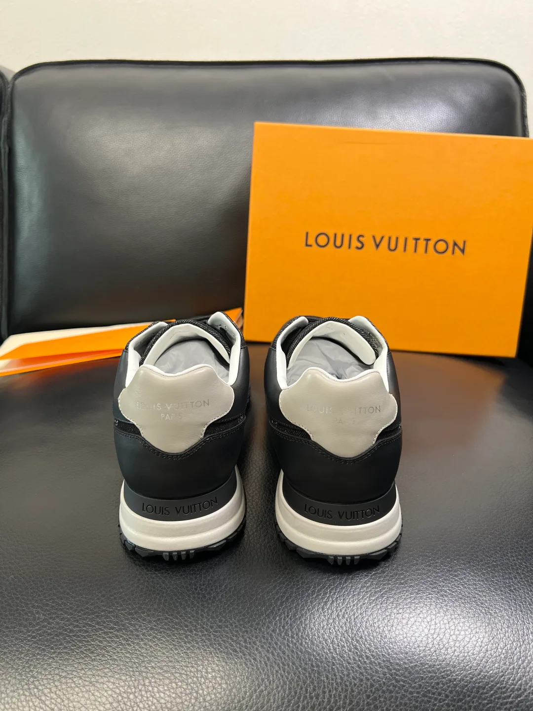 Кроссовки Мужские Louis Vuitton 1498270