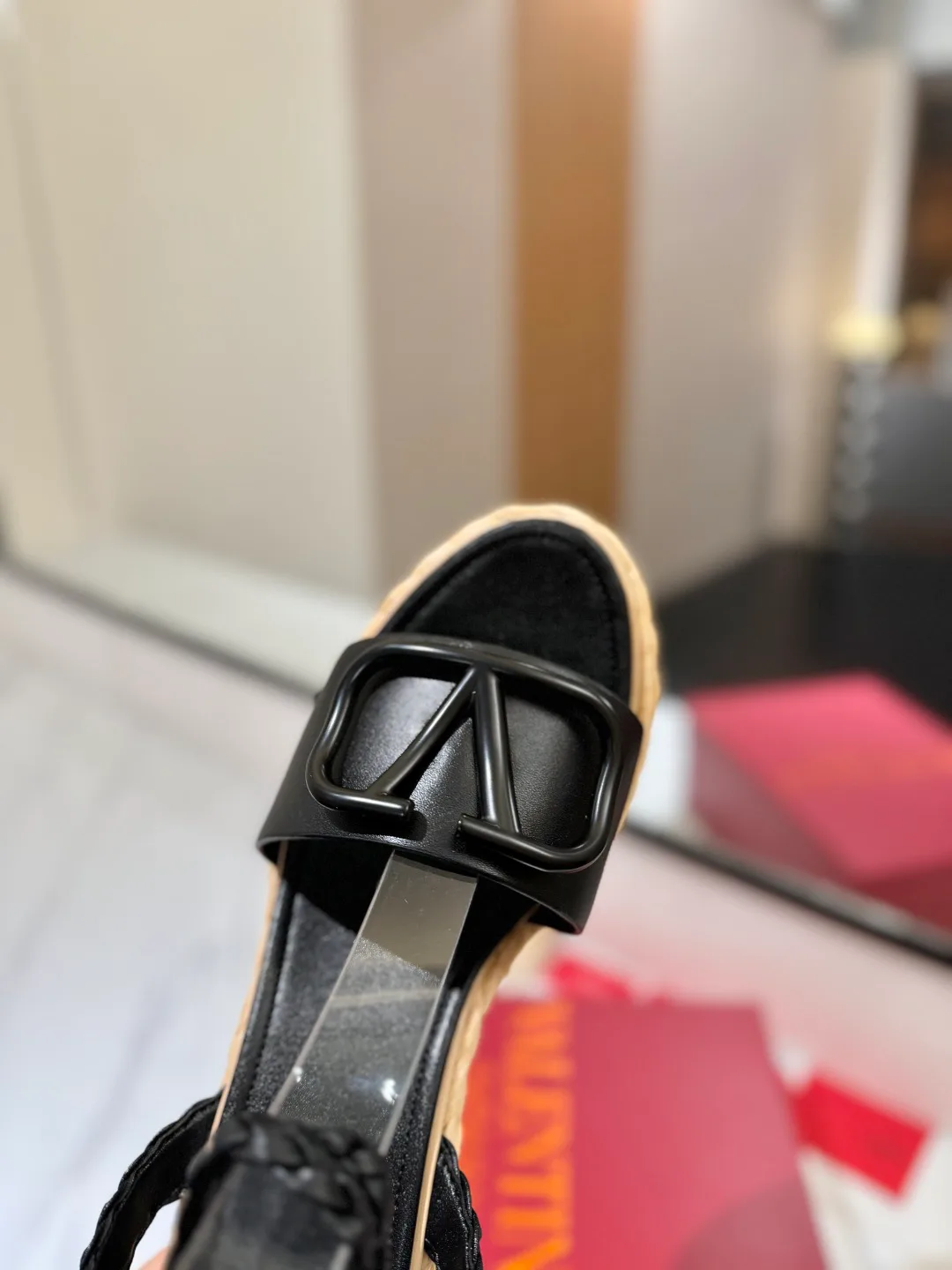 Босоножки Женские Valentino 17946620