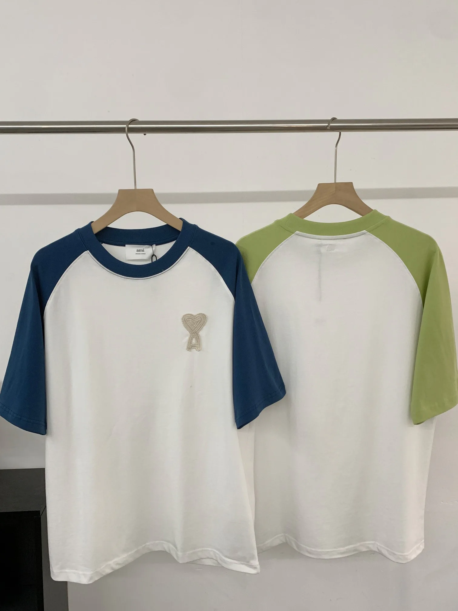 Футболки Женские Ami Paris 11385427