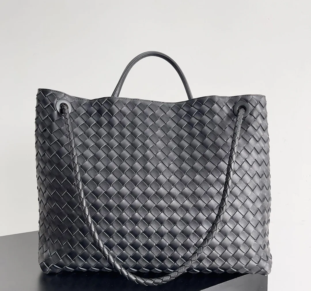 Классические Сумки Женские Bottega Veneta 17972835