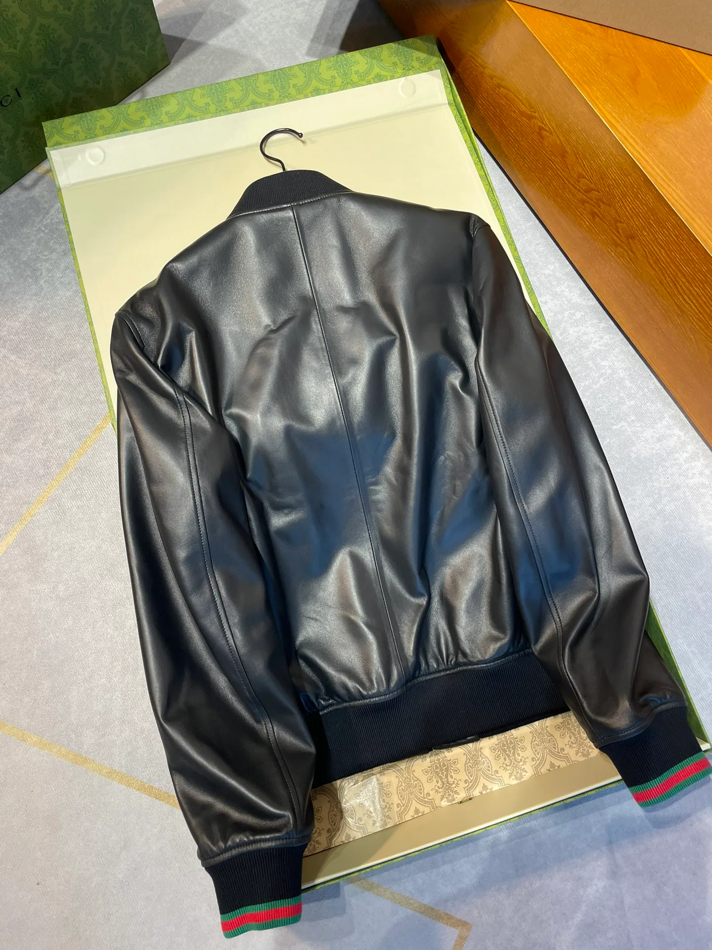 Куртки И Пуховики Женские Gucci 275916