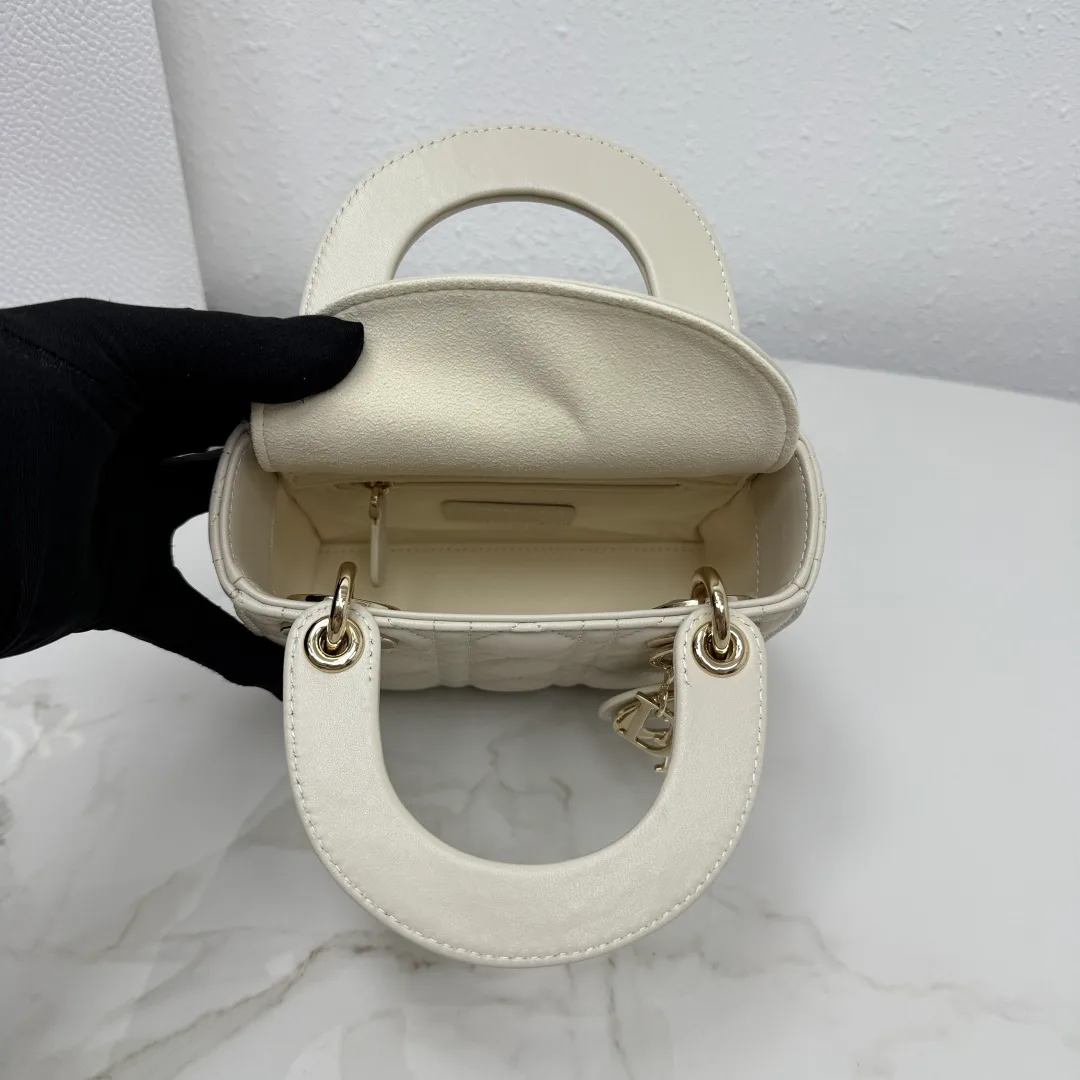 Классические Сумки Женские Christian Dior 18116407