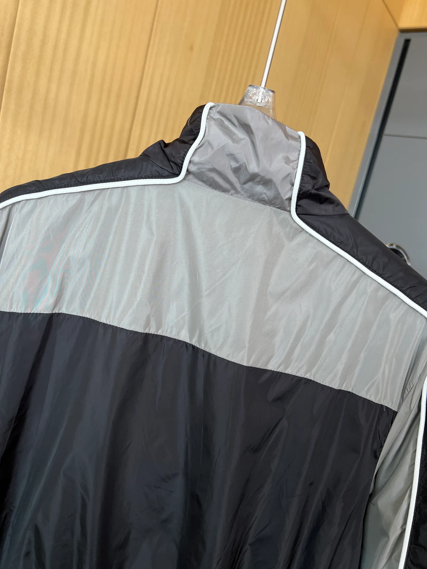 Куртки И Пуховики Женские Miu Miu 13614