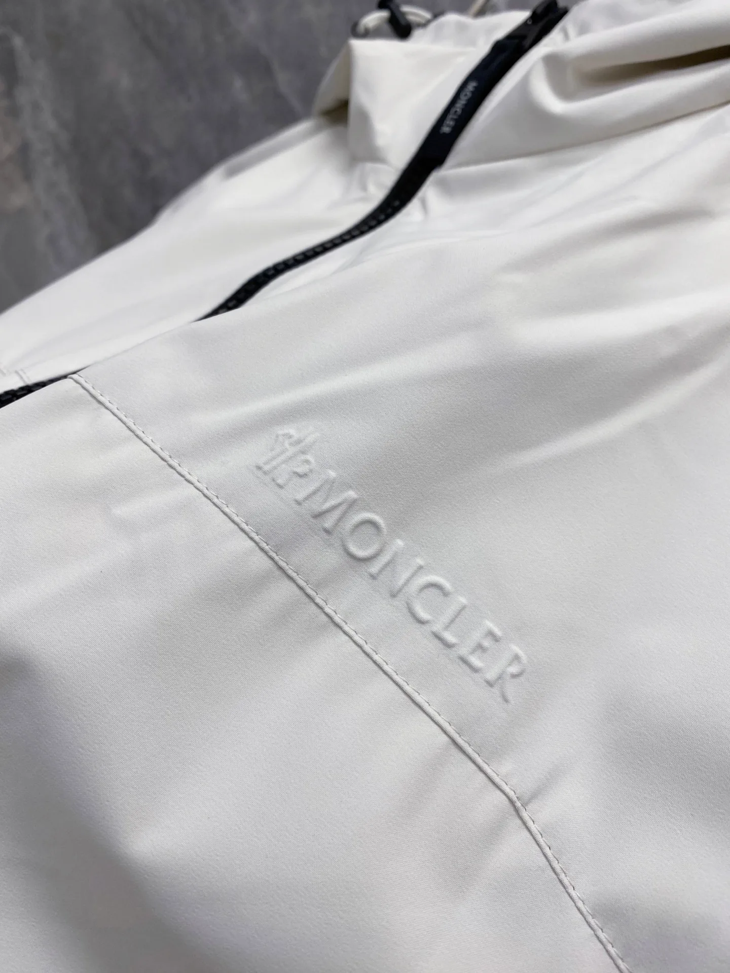 Куртки И Пуховики Женские Moncler 18178786