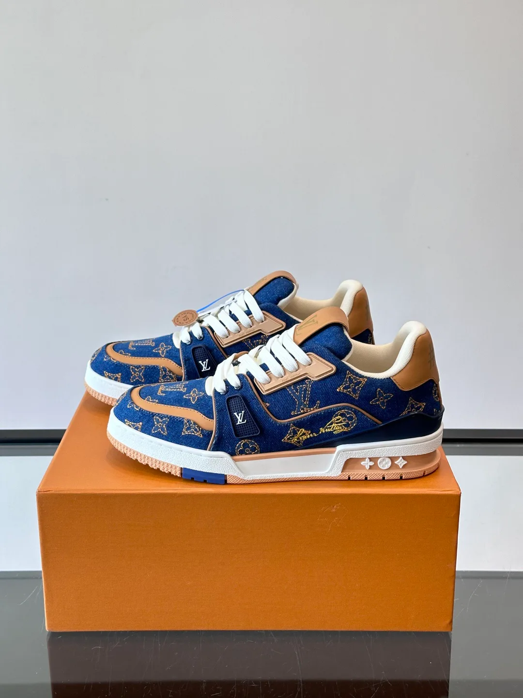 Кроссовки Женские Louis Vuitton 520535