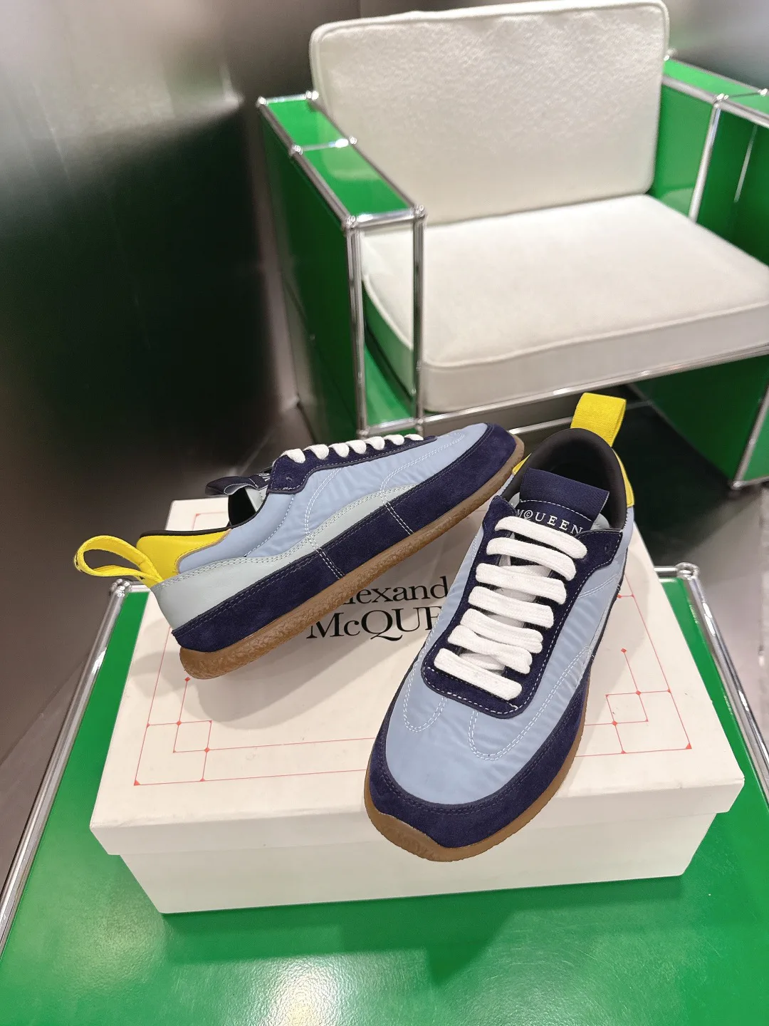 Кроссовки Женские Alexander Mcqueen 809167