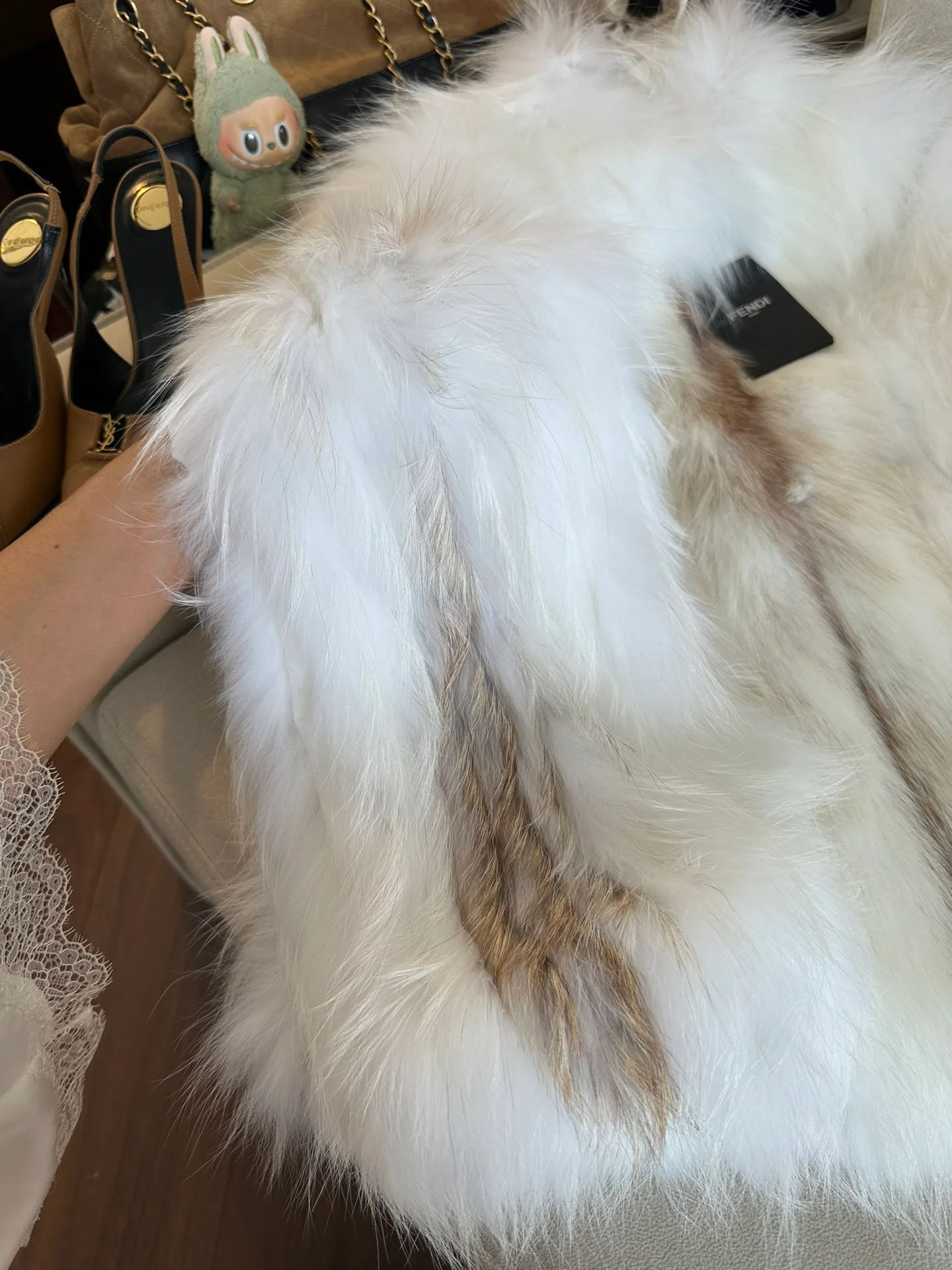 Шубы Женские Fendi 18437634