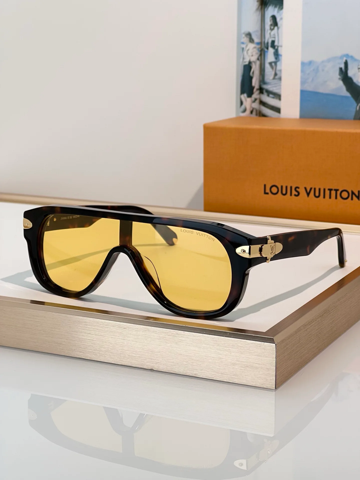 Очки Louis Vuitton 17565444