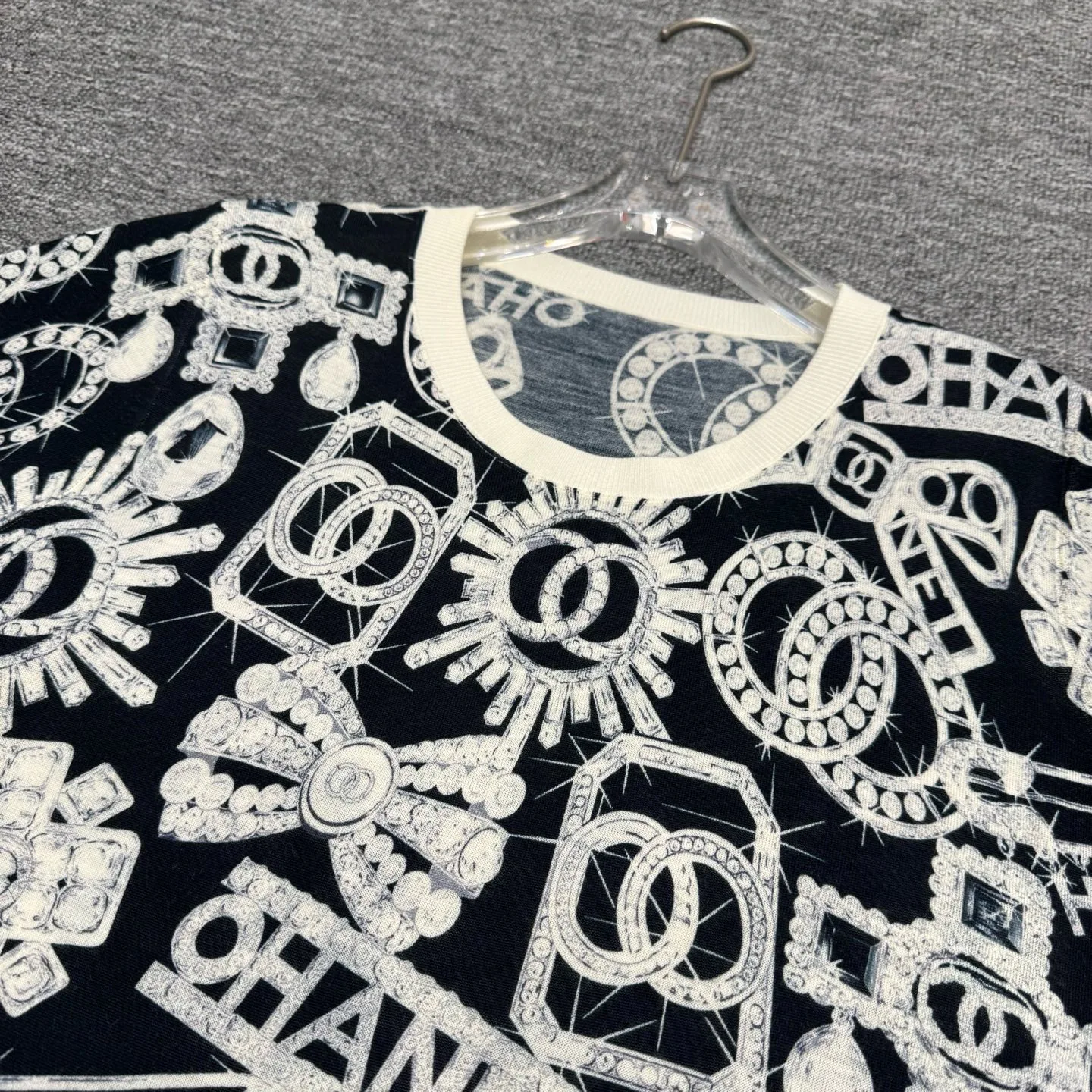 Джемперы И Свитеры Женские Chanel 11762886