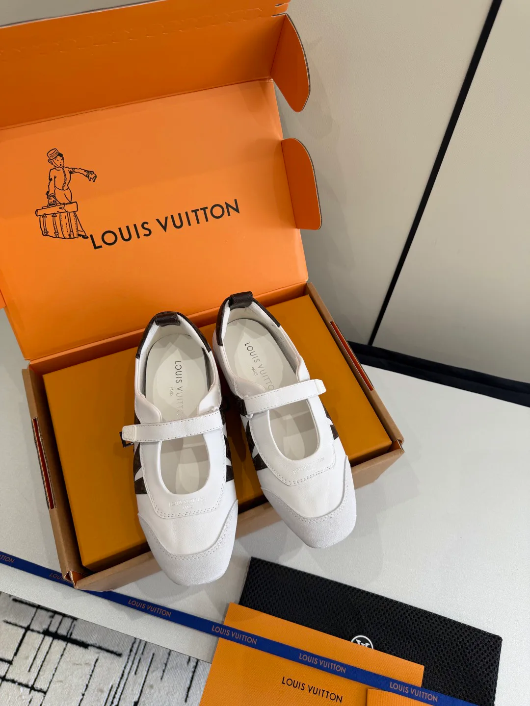 Туфли Женские Louis Vuitton 11440413