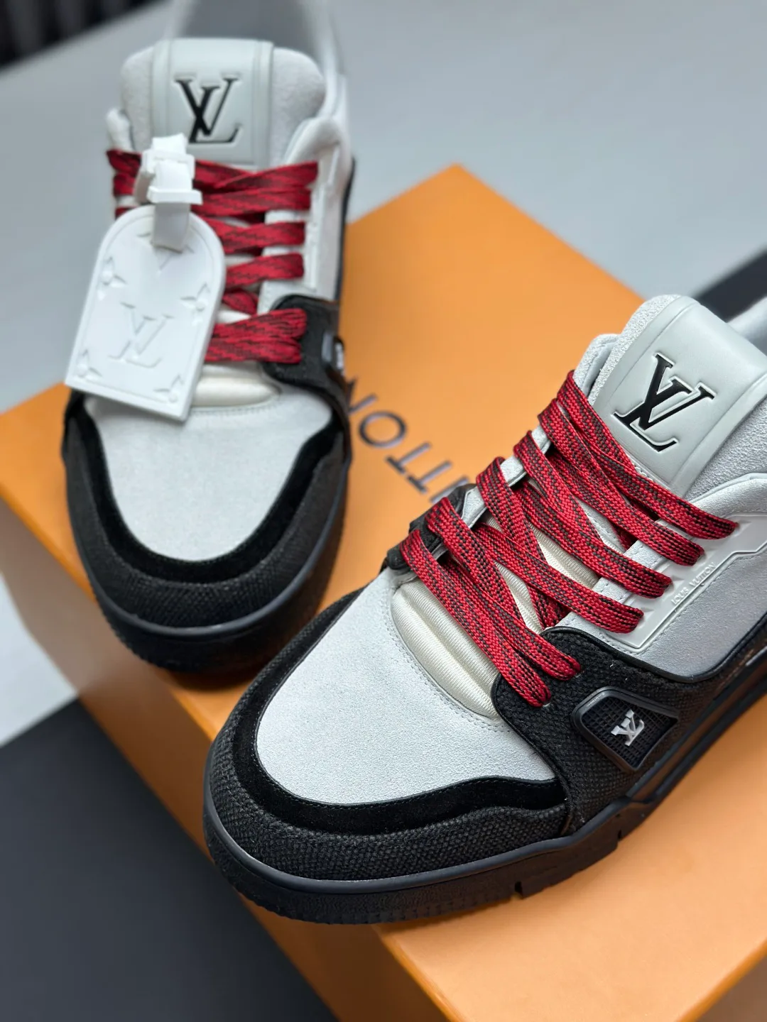 Кроссовки Женские Louis Vuitton 4635123