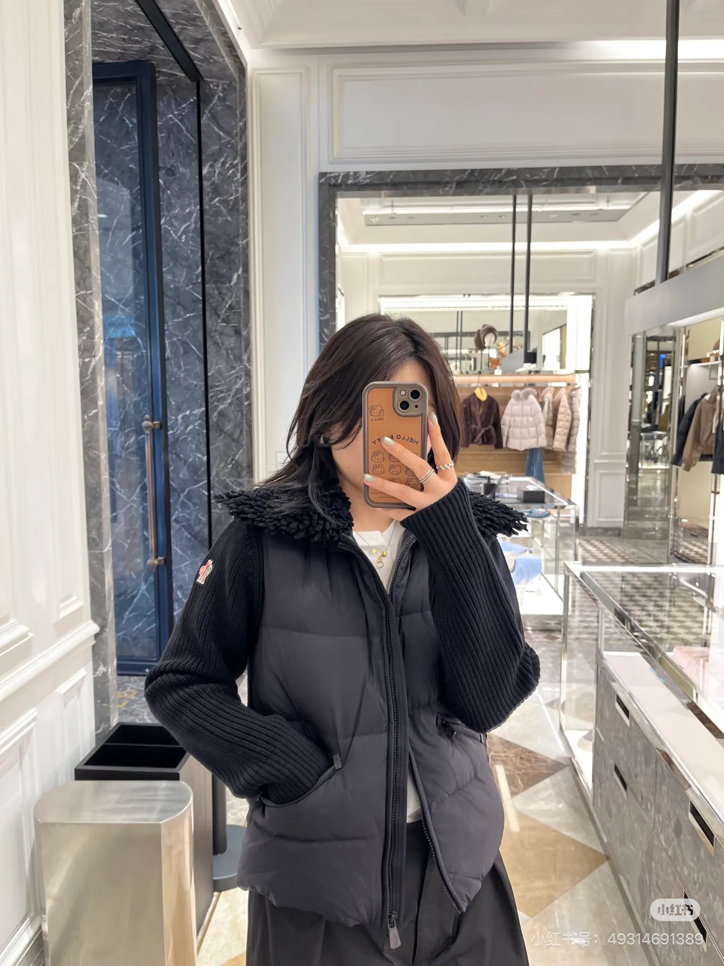 Куртки И Пуховики Женские Moncler 19332002
