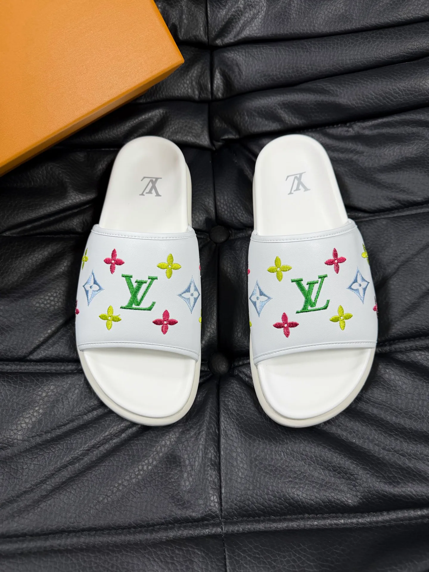 Шлепанцы Женские Louis Vuitton 991670