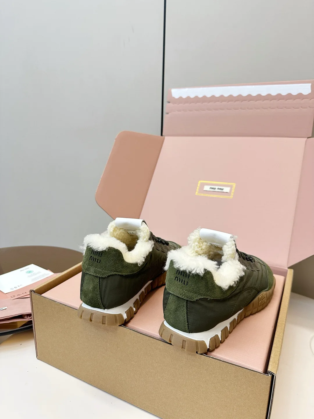 Кроссовки Женские Miu Miu 582520